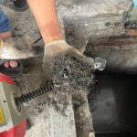 เศษขยะที่ตันท่อ